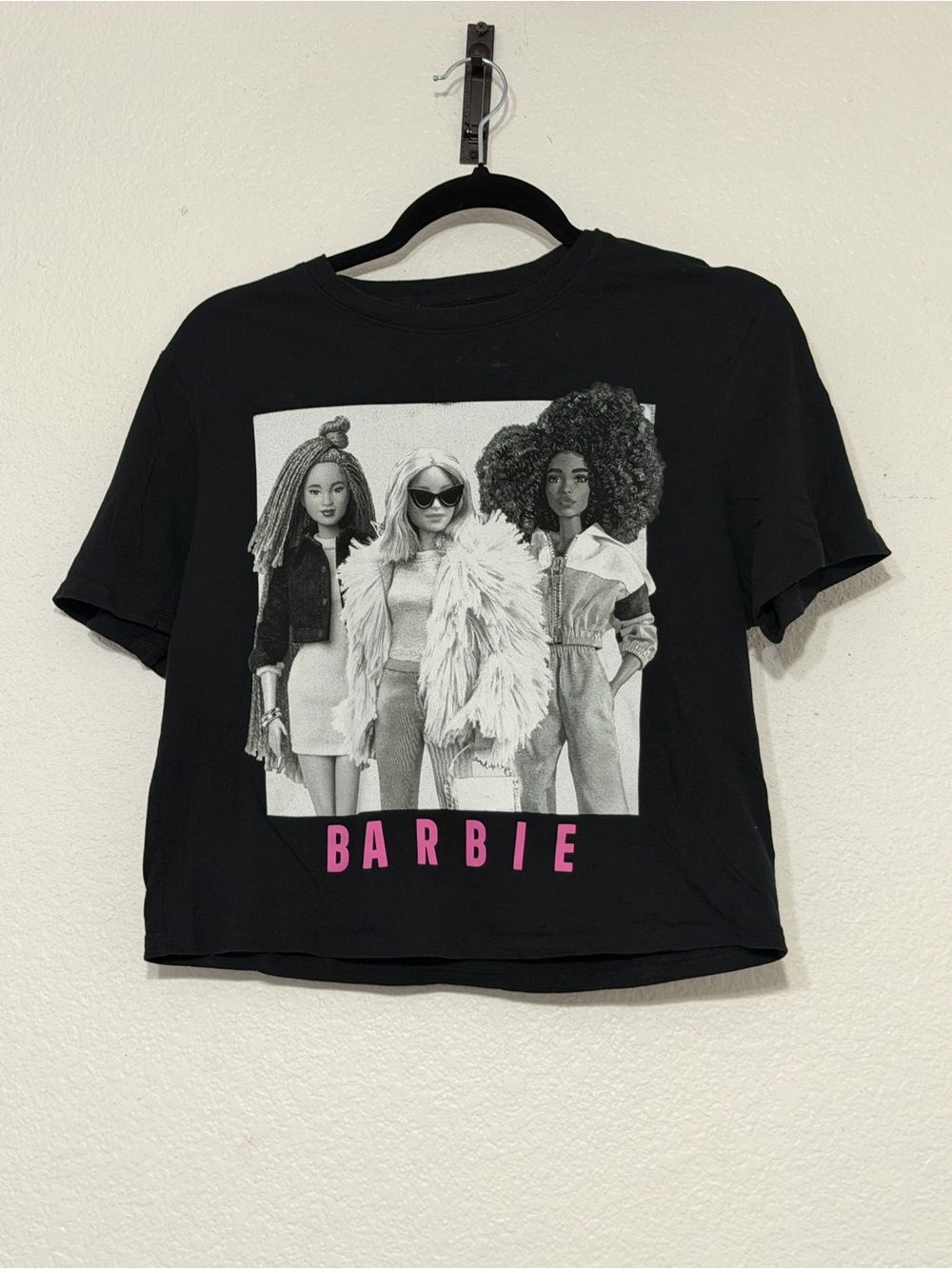 Barbie Mattel 2023 Women’s XS Black Graphic Crop Tee Doll Y2K
